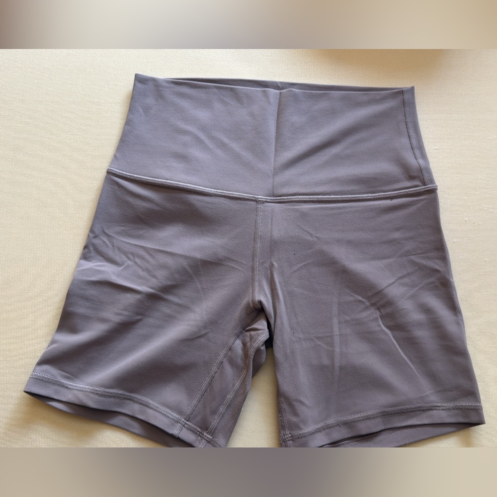 lululemon Align High Rise Lavender Grey Shorts 6”
